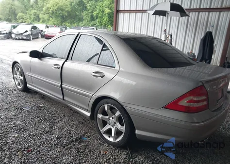 2007 Mercedes-Benz C 230 Sport from USA, damaged, VIN WDBRF52H57E026692